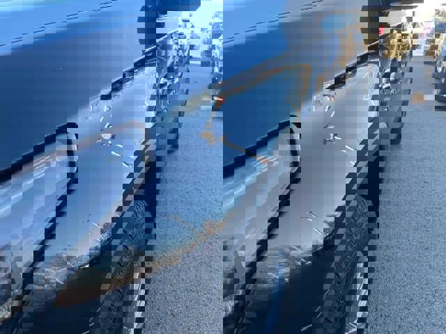 Used 2023 Chevrolet Traverse LT image 5