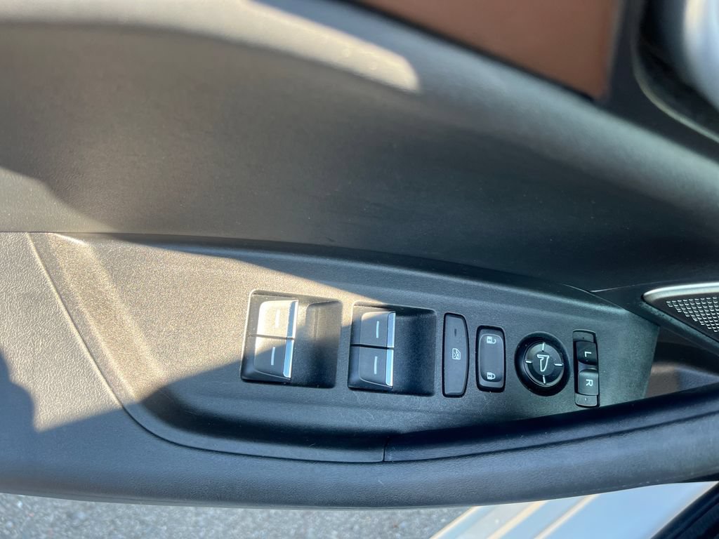 Used 2021 Acura TLX w/ Technology Package FWD image 11