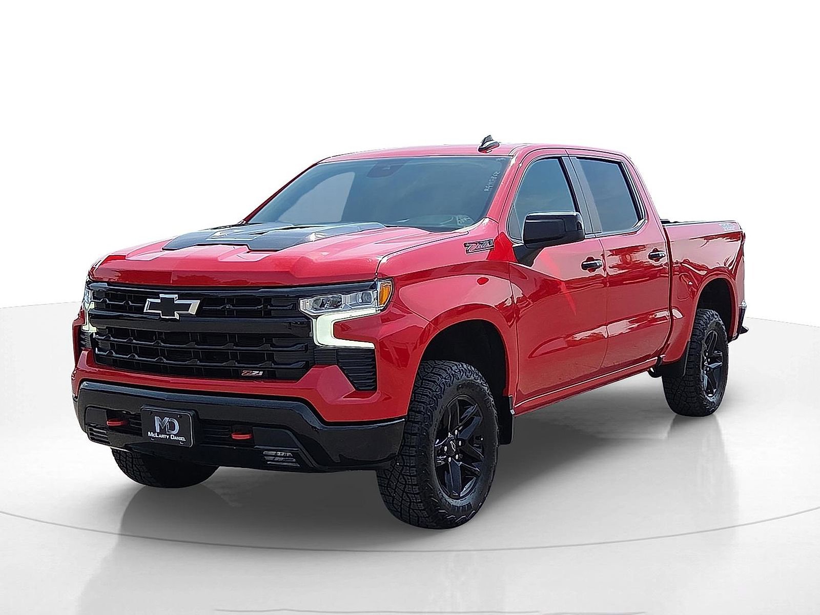 Used 2024 Chevrolet Silverado 1500 LT Trail Boss w/ Convenience Package II image 2