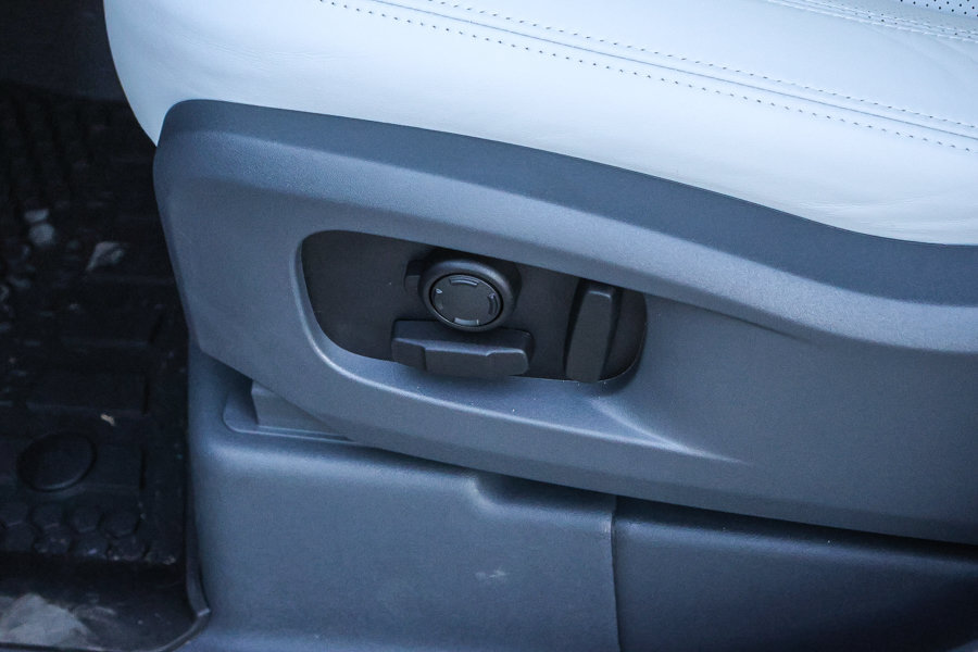 New 2026 Land Rover Defender 110 S AWD/4WD image 26