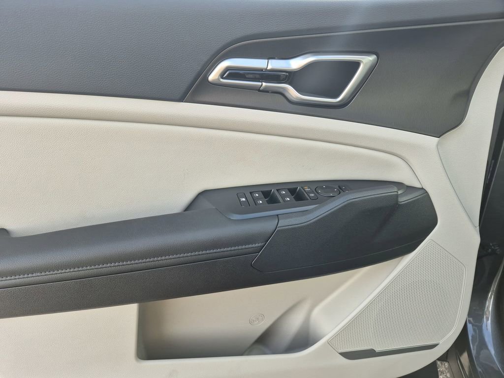 New 2026 Kia Sportage EX w/ EX Panoramic Sunroof Package image 6