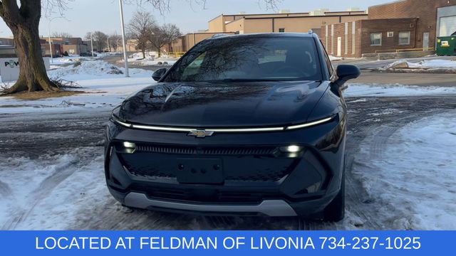 Certified 2025 Chevrolet Equinox EV LT image 3