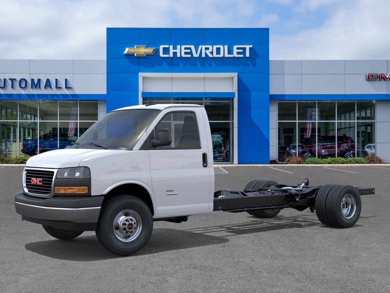 New 2026 GMC Savana 4500 w/ Power Convenience Package RWD image 26