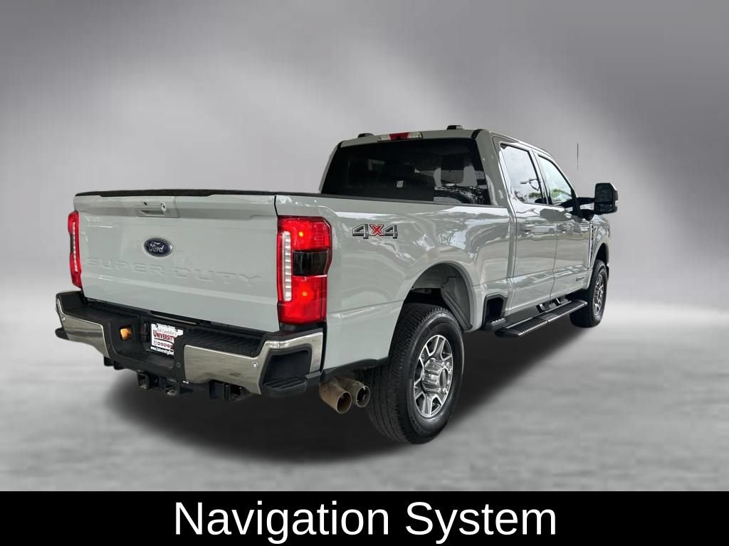Used 2025 Ford F350 Lariat AWD/4WD image 3