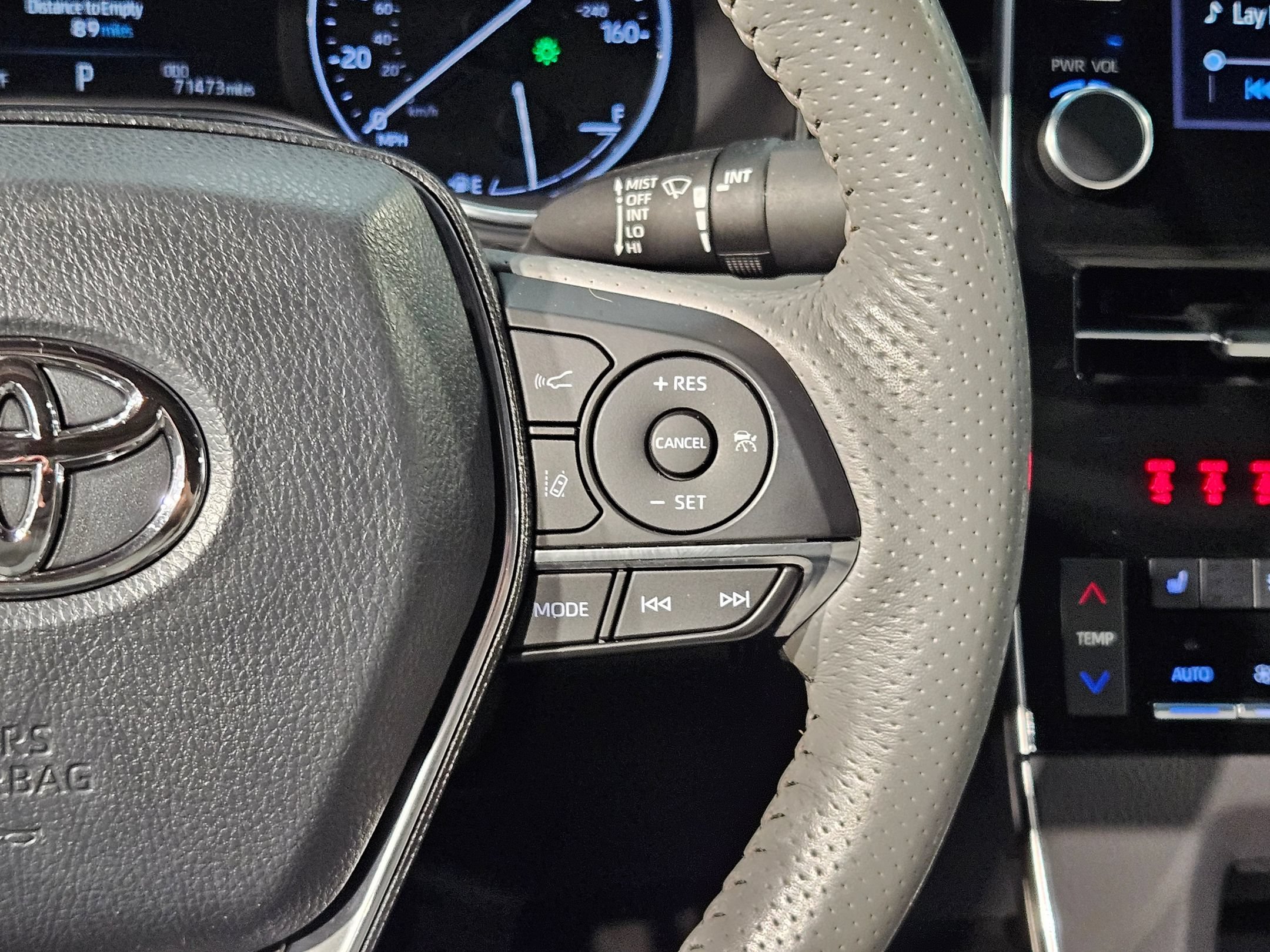 Used 2021 Toyota Avalon Limited w/ Advanced Safety Package FWD image 29