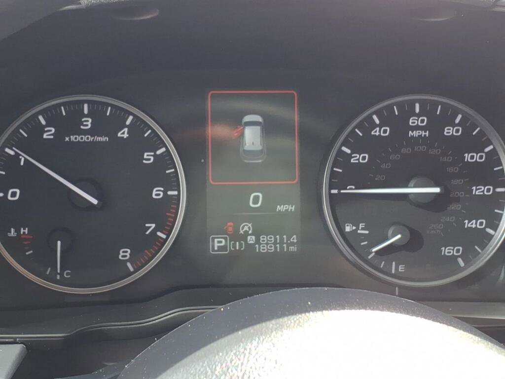 Used 2024 Subaru Crosstrek 2.0i Premium AWD/4WD image 16