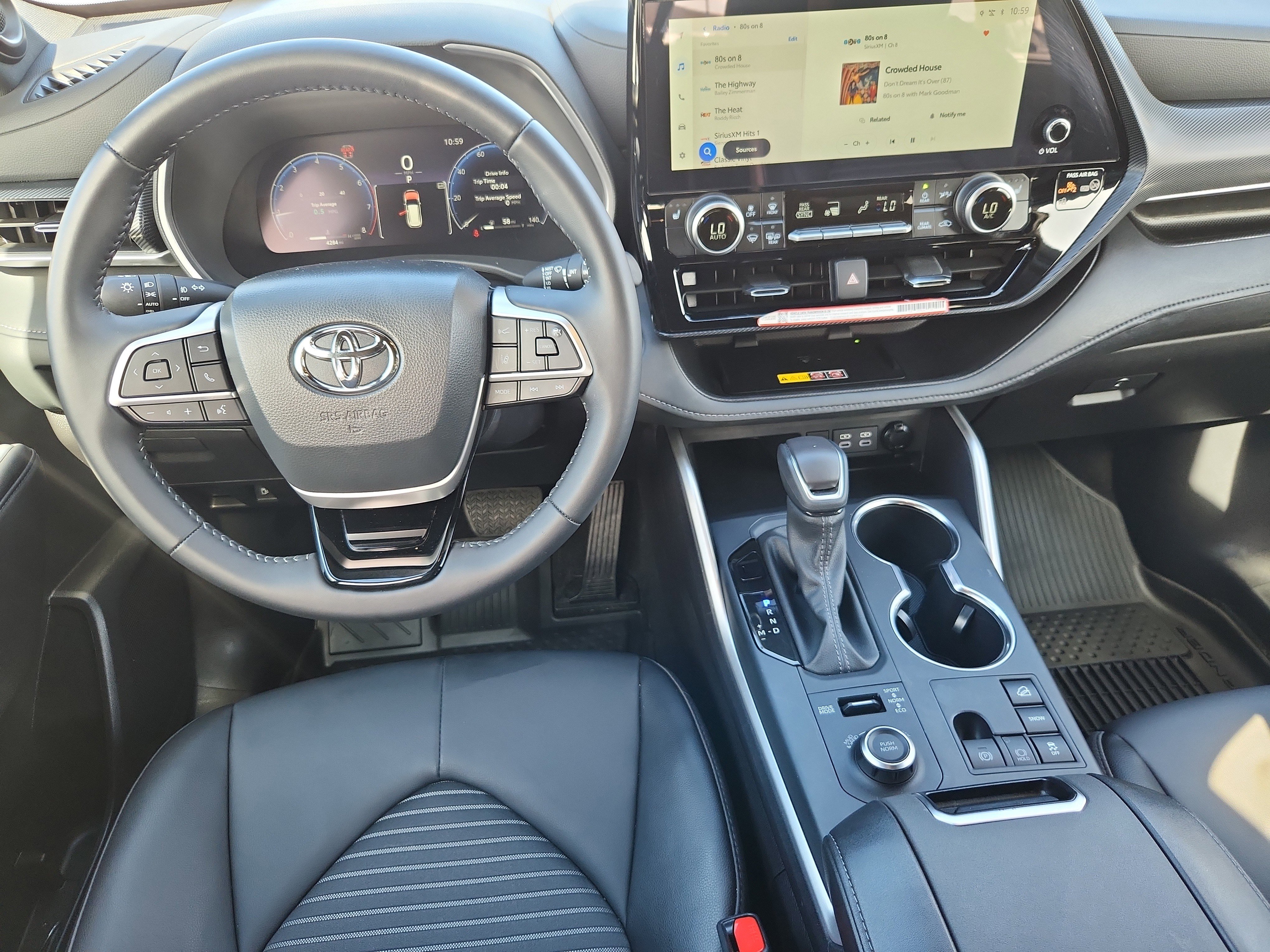 Certified 2025 Toyota Highlander XSE image 9