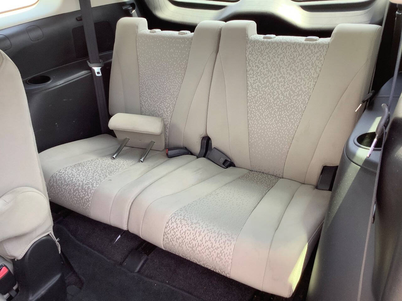 Used 2012 MAZDA MAZDA5 Sport FWD image 27