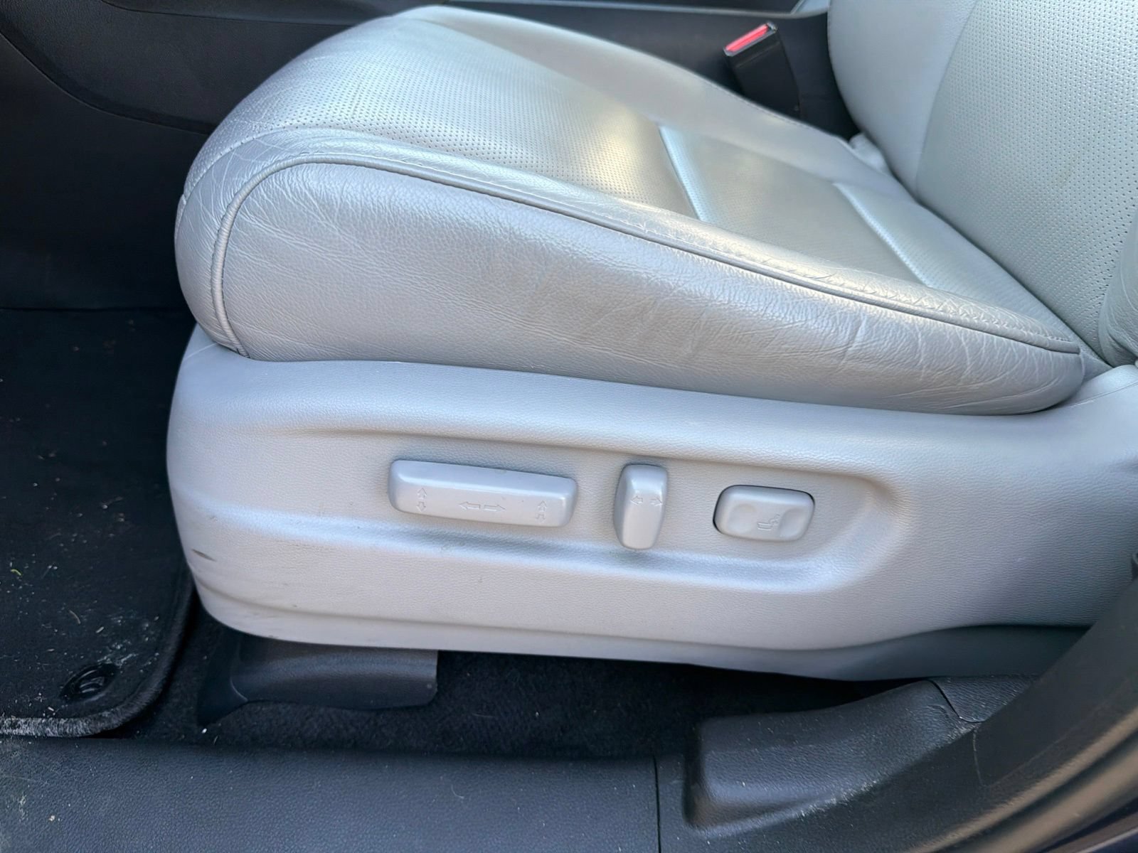 Used 2023 Honda Passport EX-L image 12