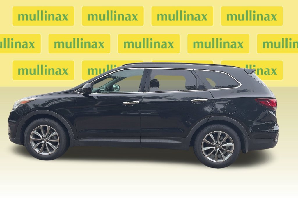 Used 2018 Hyundai Santa Fe SE w/ Cargo Package FWD image 18