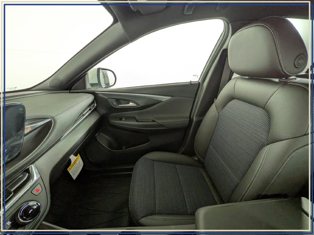New 2026 Buick Envista Preferred FWD image 25