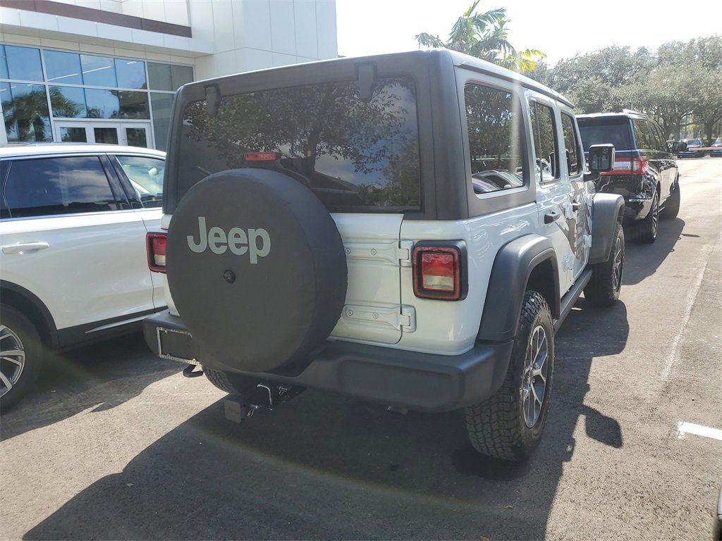 Used 2025 Jeep Wrangler Sport S image 4