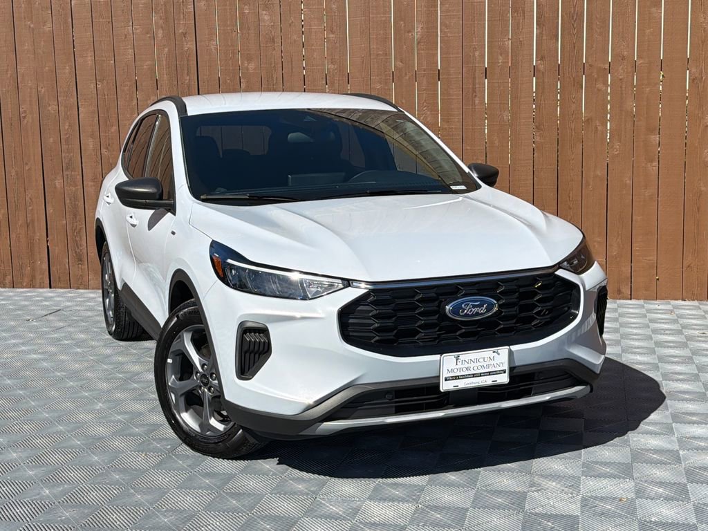 Used 2025 Ford Escape ST-Line w/ Equipment Group 301A image 13