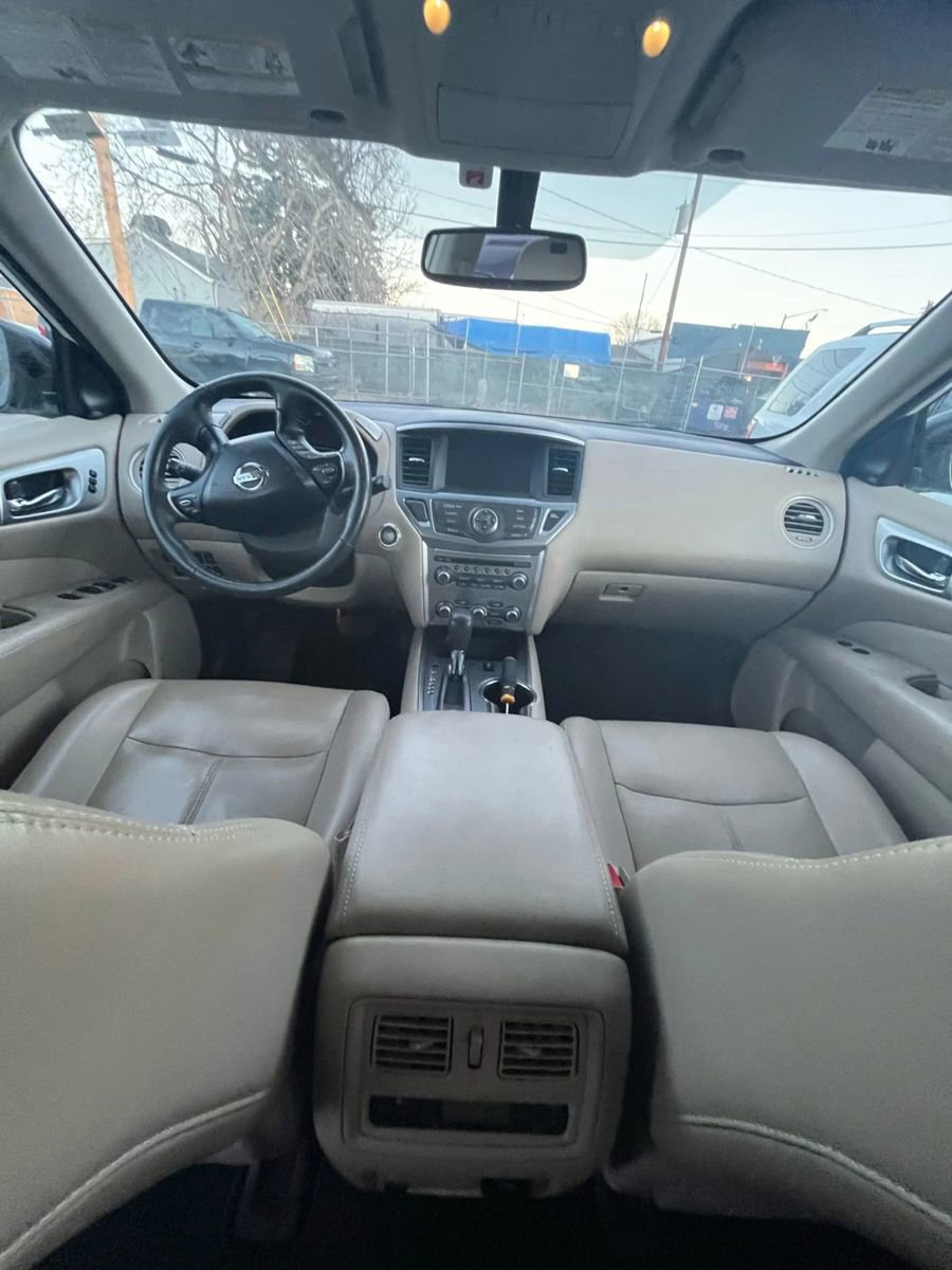 Used 2017 Nissan Pathfinder SL image 19