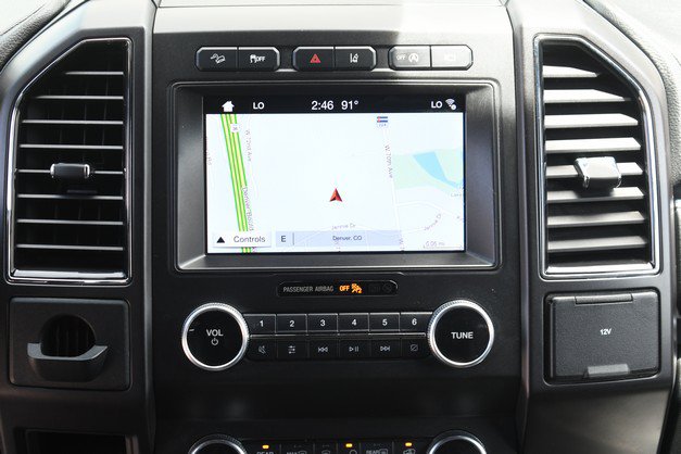 Used 2019 Ford Expedition Limited w/ Equipment Group 302A AWD/4WD image 21
