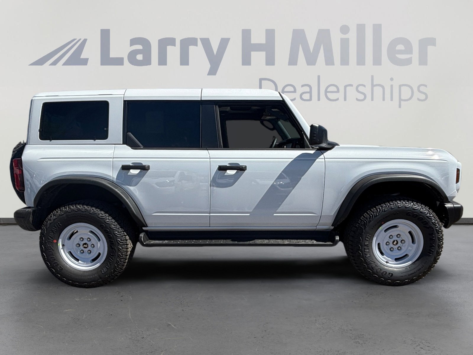 New 2026 Ford Bronco Heritage Edition image 6