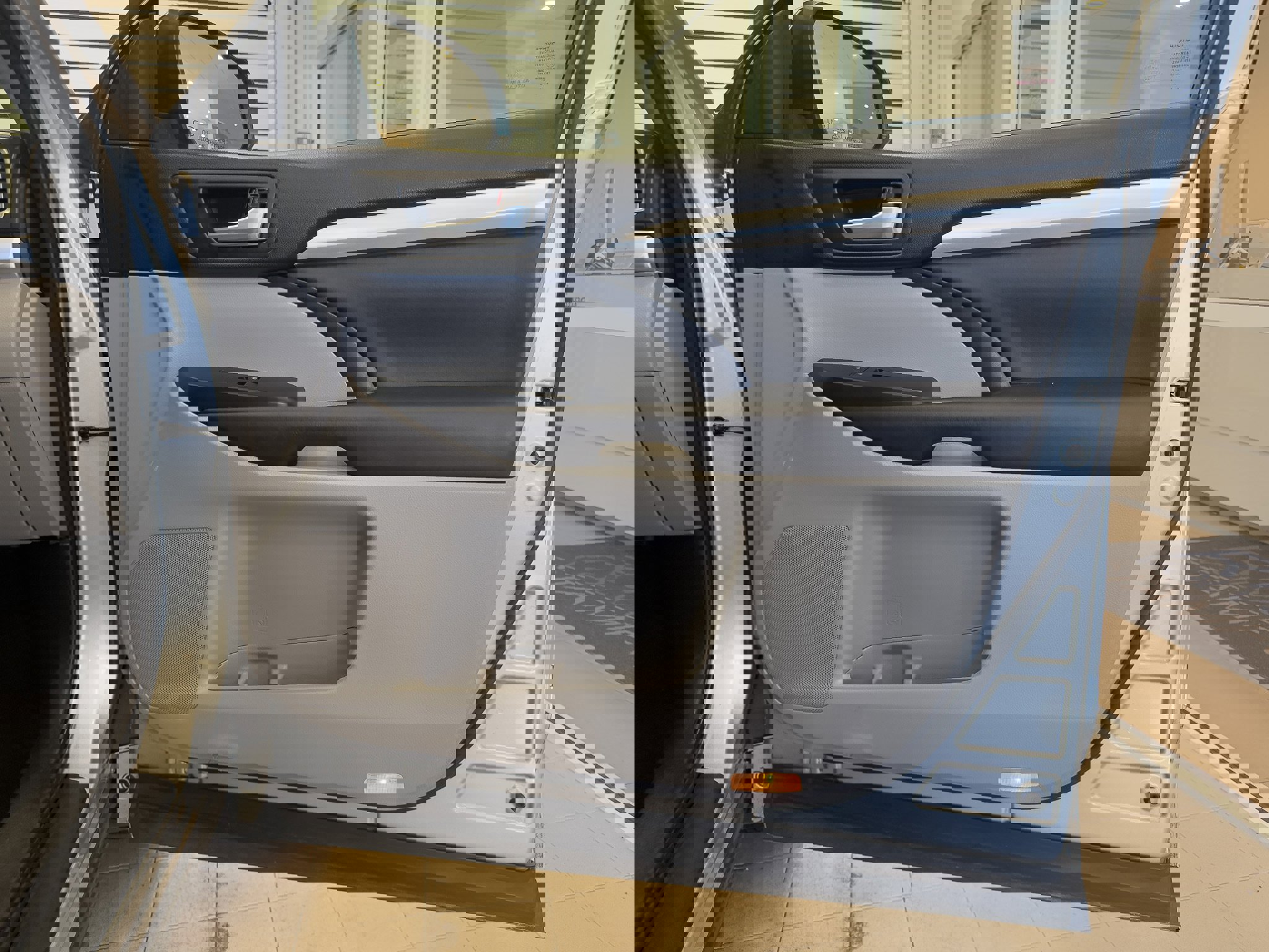 Used 2017 Toyota Highlander SE image 22