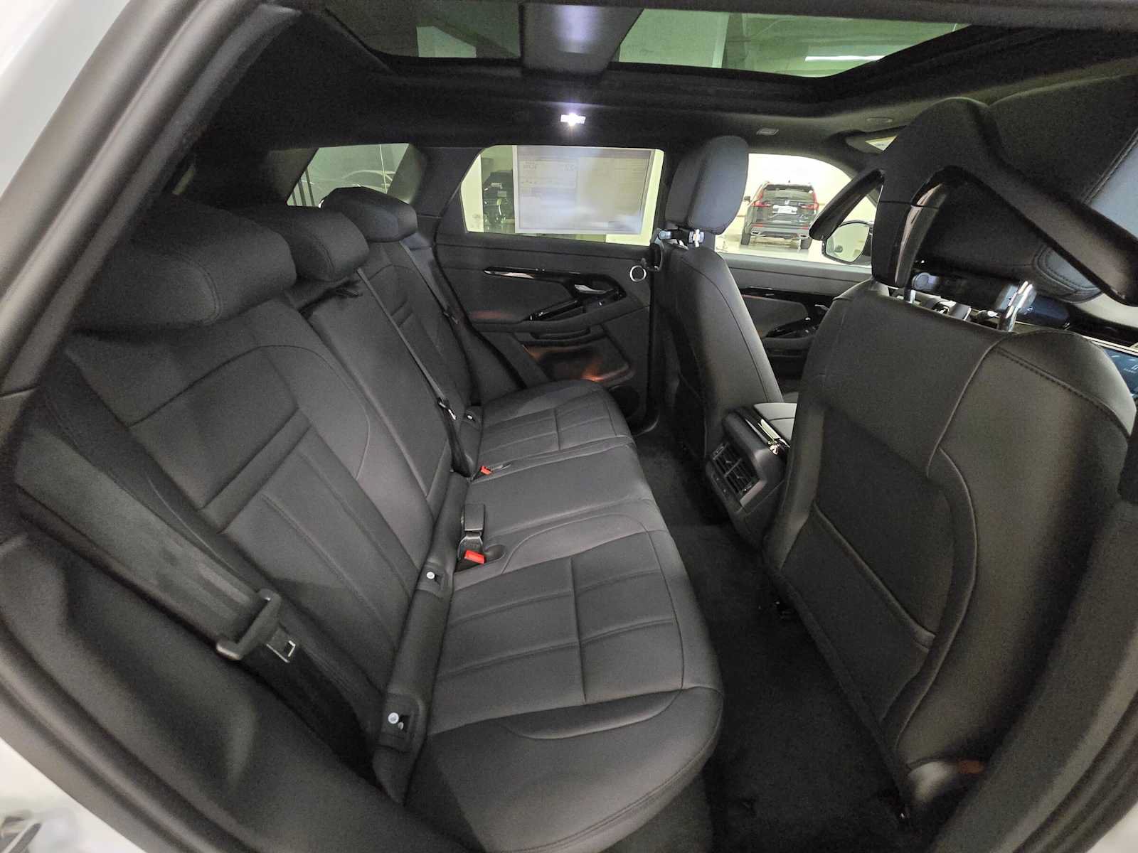 New 2026 Land Rover Range Rover Evoque S AWD/4WD image 12