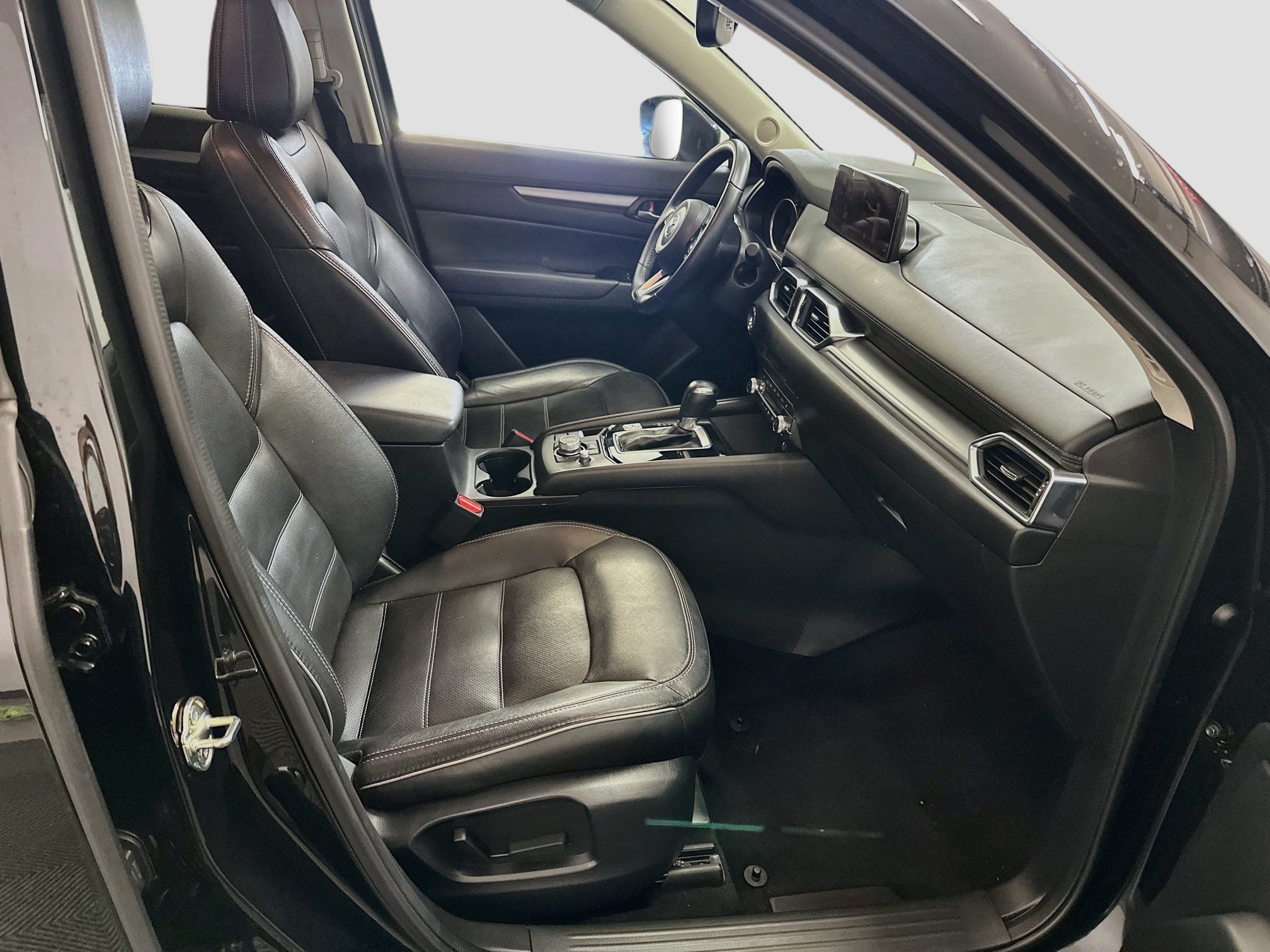 Used 2025 MAZDA CX-5 AWD 2.5 S w/ Preferred Package image 34