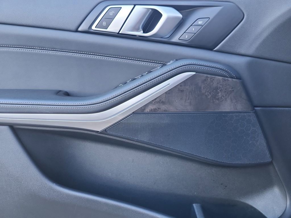 Used 2023 BMW X5 xDrive40i image 10