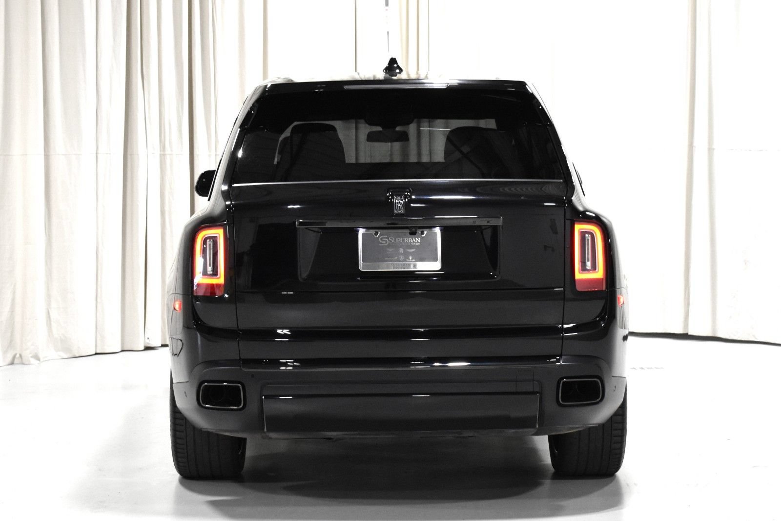 Certified 2023 Rolls-Royce Cullinan Black Badge w/ Driver's Package AWD/4WD image 8