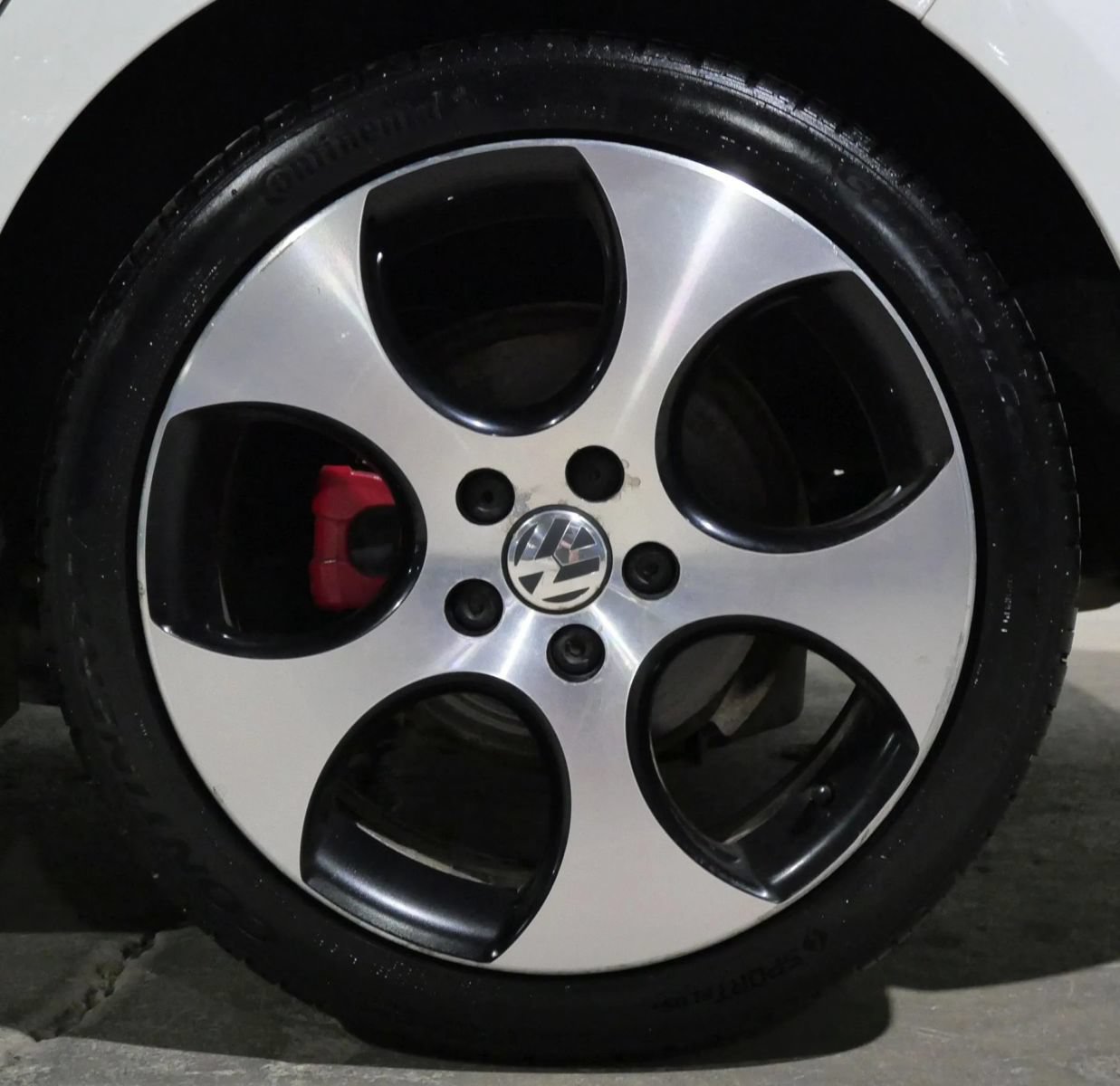 Used 2013 Volkswagen GTI 4-Door FWD image 21