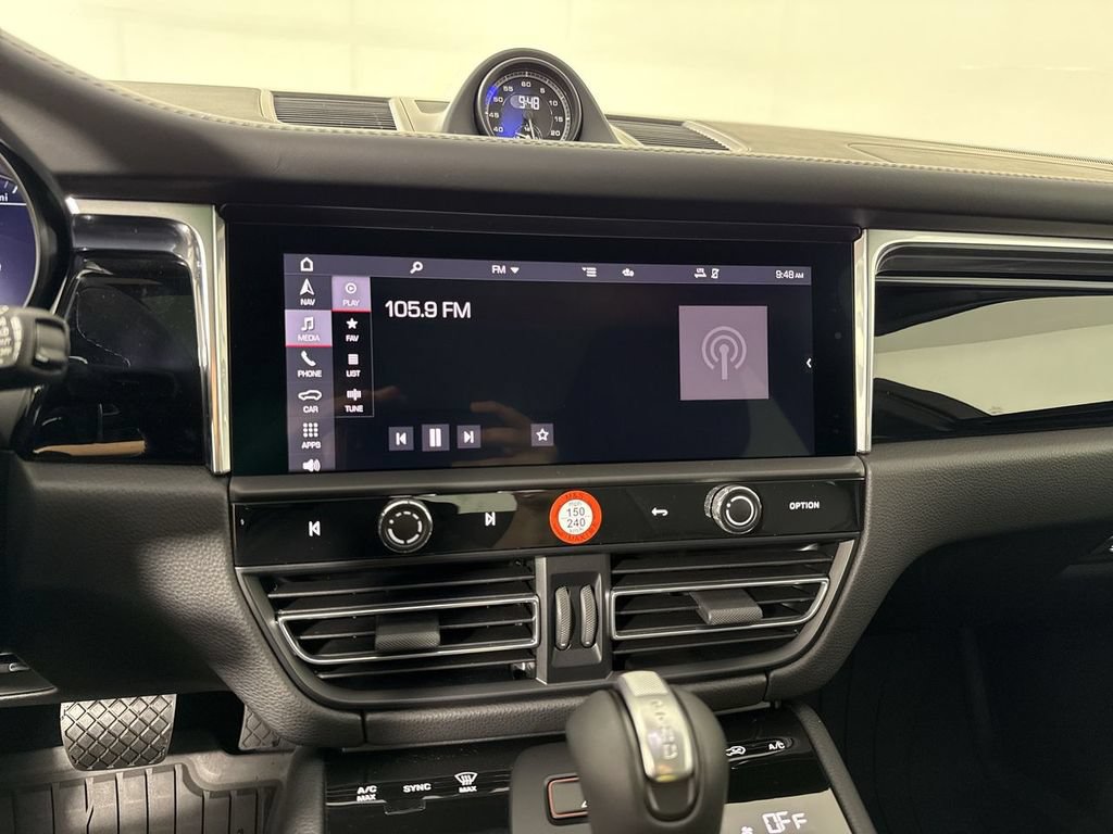 New 2026 Porsche Macan AWD/4WD image 27