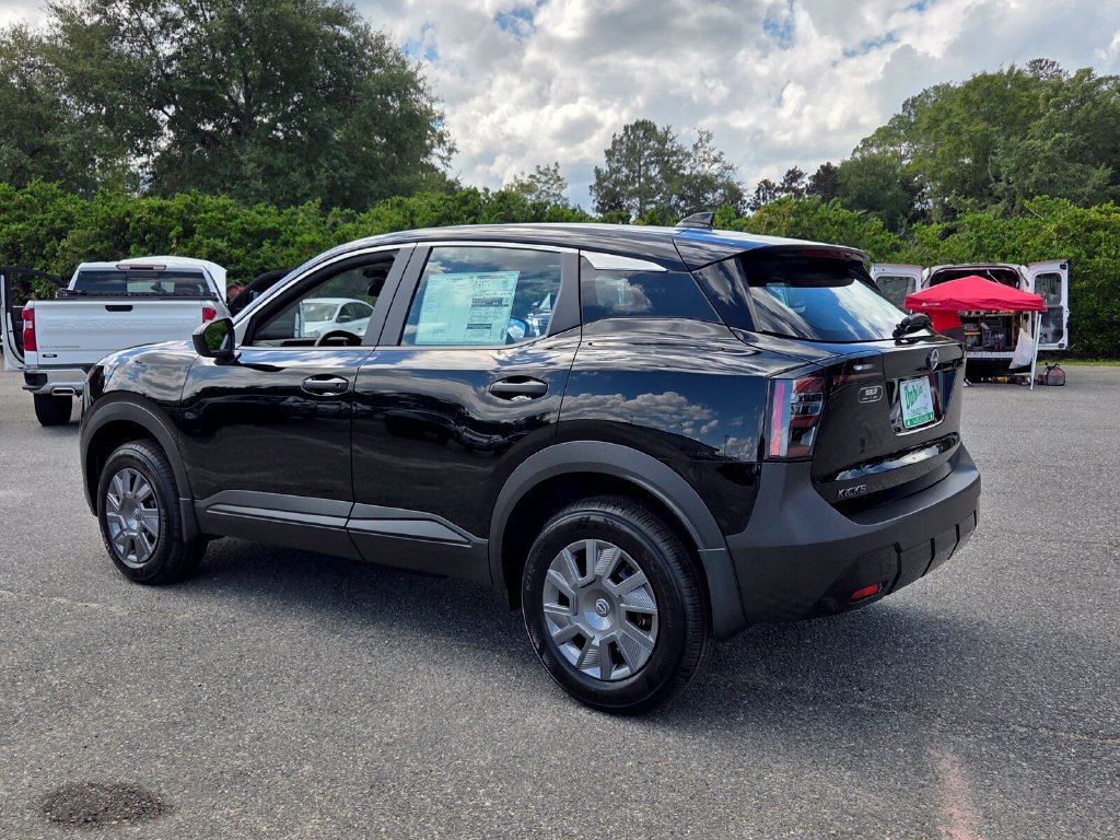 New 2027 Nissan Kicks S FWD image 7