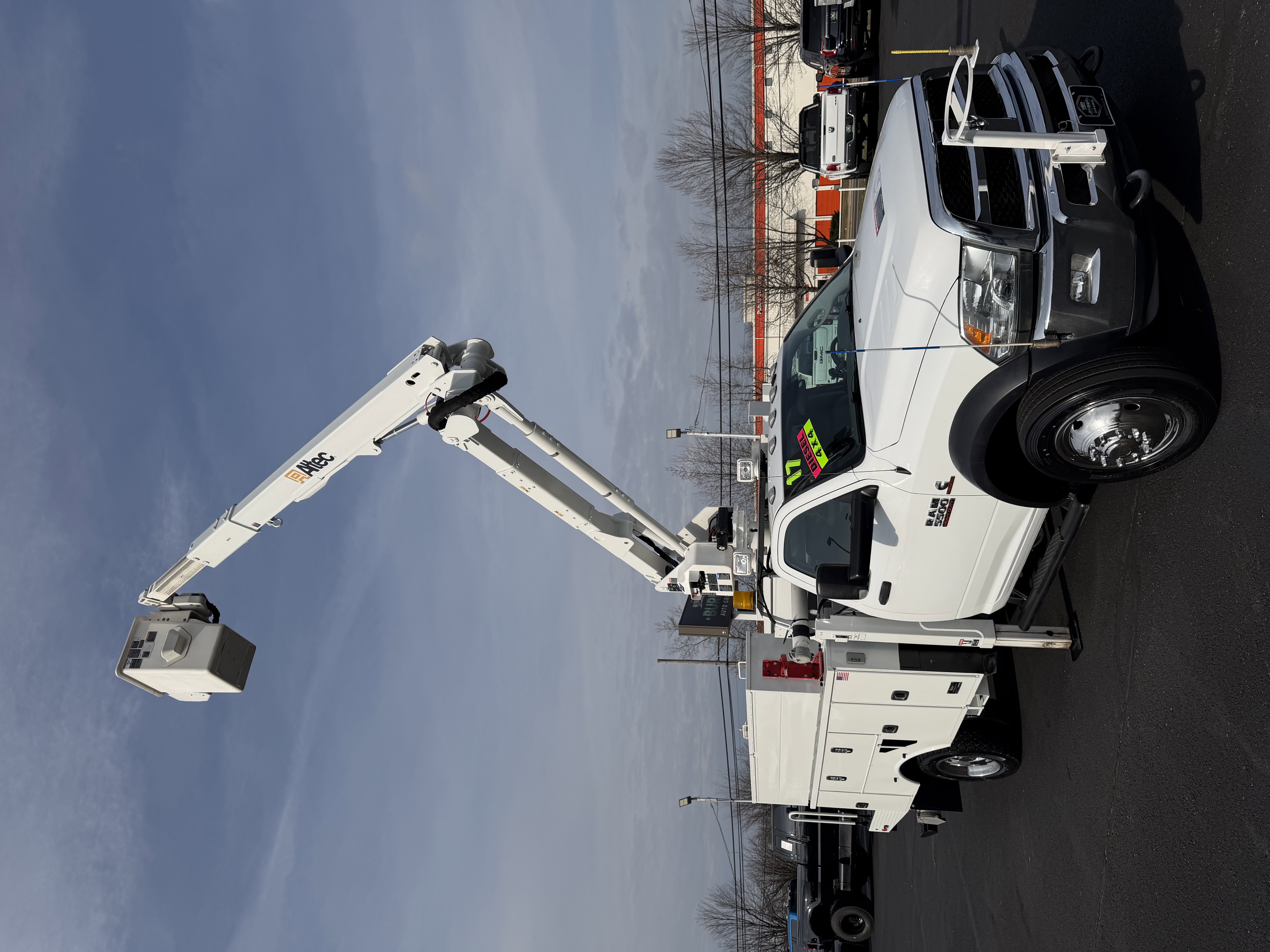 Used 2017 RAM 5500 Tradesman w/ Power & Remote Entry Group image 8