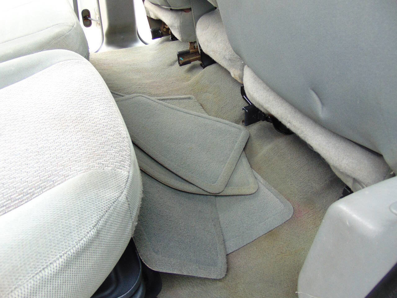 Used 2004 Ford F250 XLT image 16