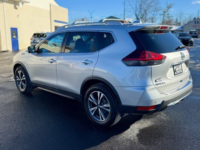 Used 2019 Nissan Rogue SV w/ Premium Package image 6