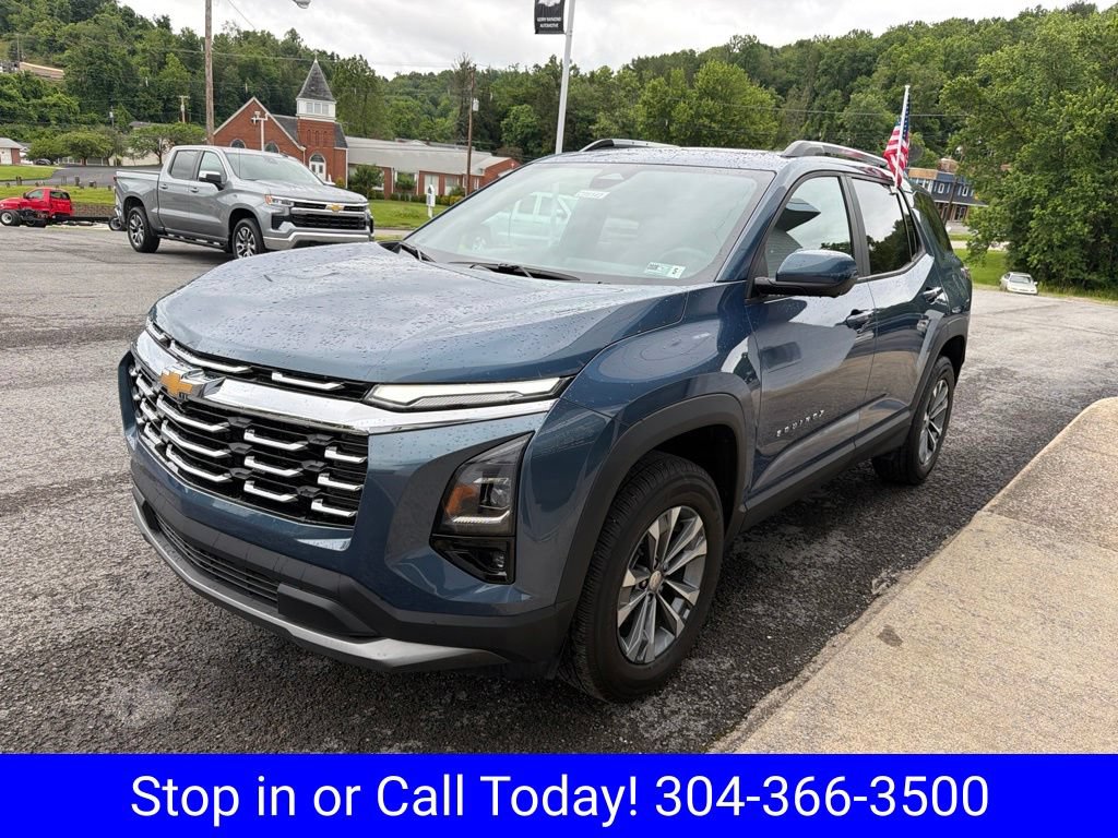 New 2026 Chevrolet Equinox LT w/ Convenience Package II FWD image 3