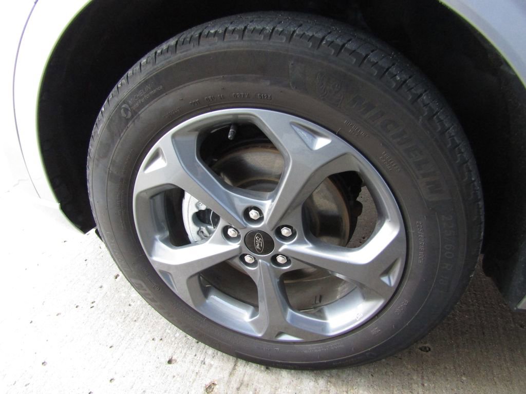 Used 2024 Ford Escape ST-Line image 28