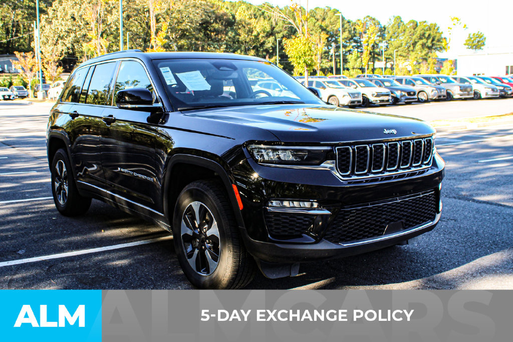 Used 2024 Jeep Grand Cherokee Limited 4xe AWD/4WD image 3