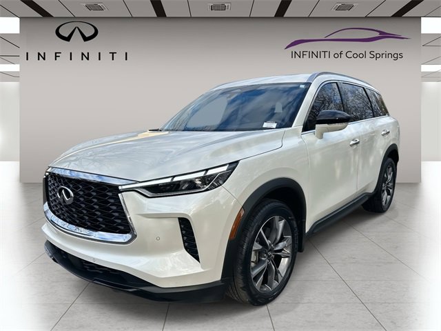 Certified 2024 INFINITI QX60 Luxe w/ Vision Package image 3