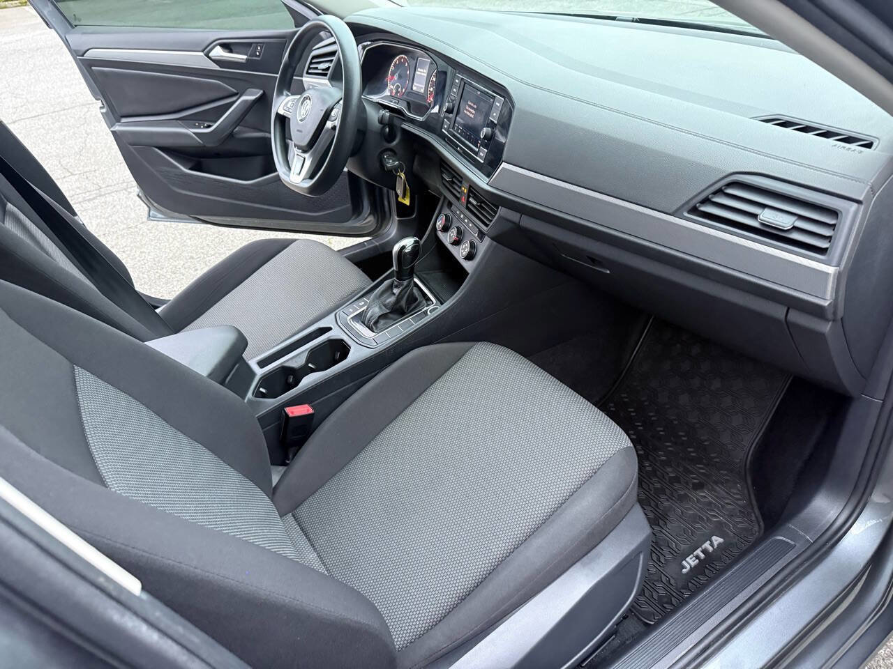 Used 2019 Volkswagen Jetta S image 20