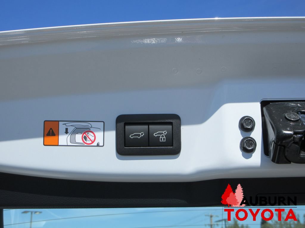 New 2026 Toyota Prius XSE Premium image 4