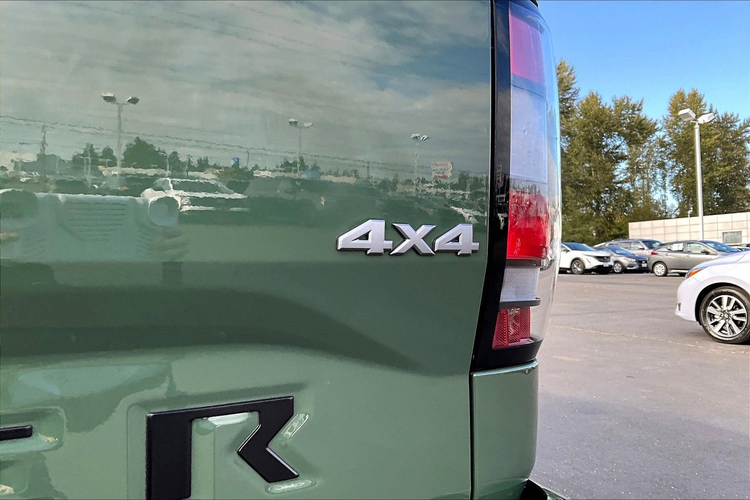 New 2026 Nissan Frontier SV w/ SV Convenience Package image 8