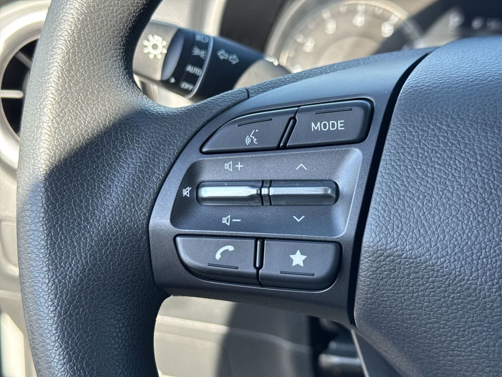 Used 2022 Hyundai Kona SEL FWD image 30