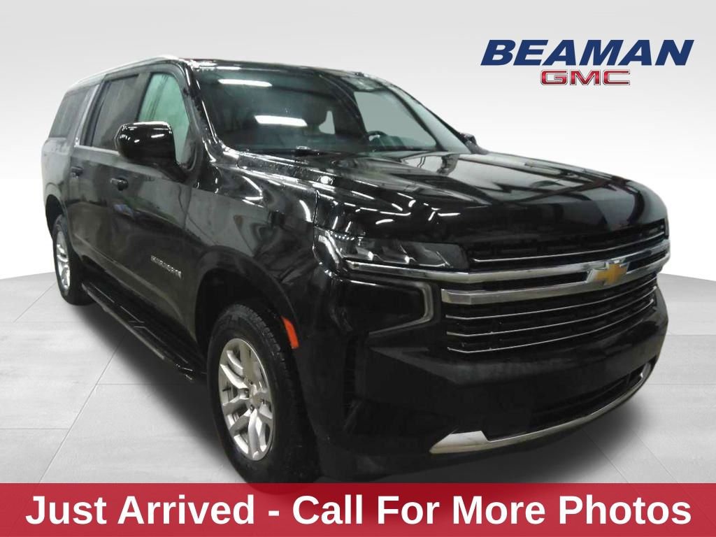 Used 2024 Chevrolet Suburban LT image 1