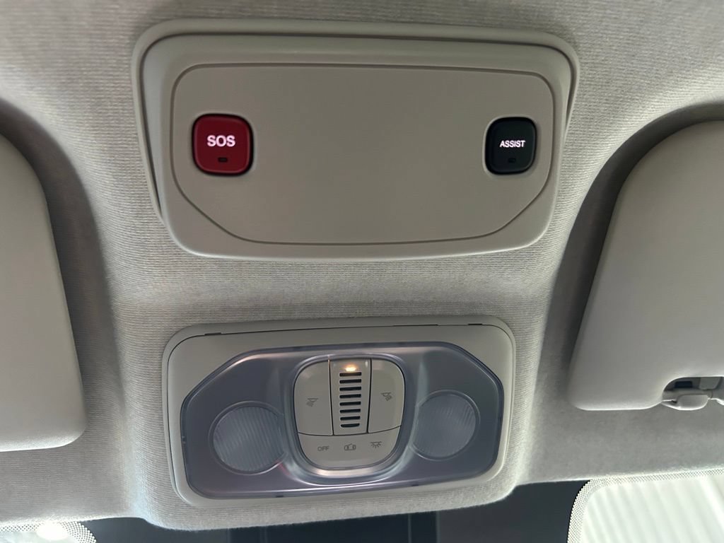 New 2025 RAM ProMaster 2500 w/ Convenience Group FWD image 29