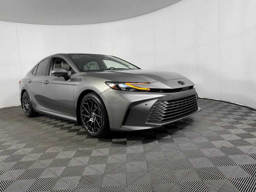 Used 2025 Toyota Camry XLE w/ Premium Plus Package FWD image 4