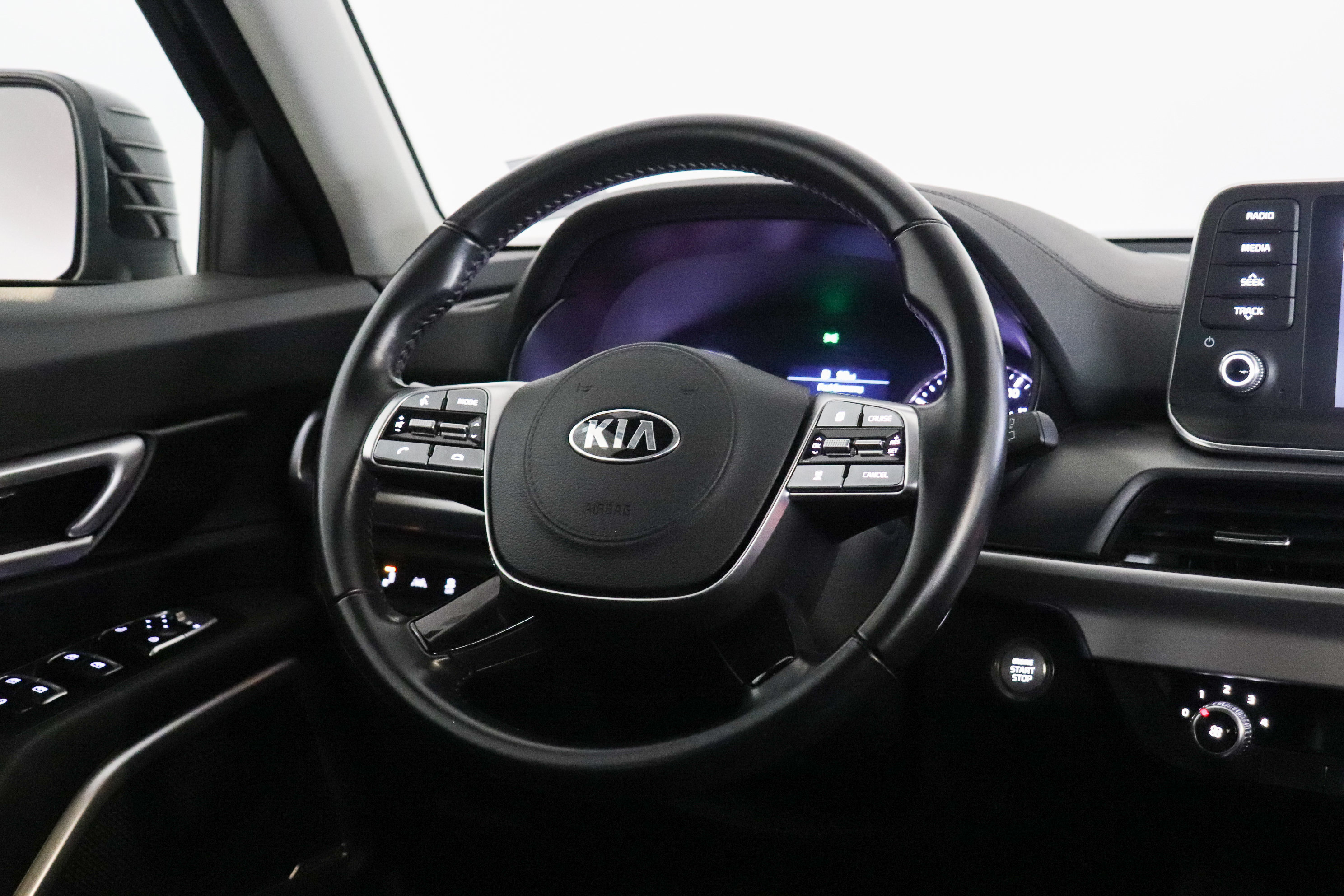 Used 2021 Kia Telluride LX AWD/4WD image 21