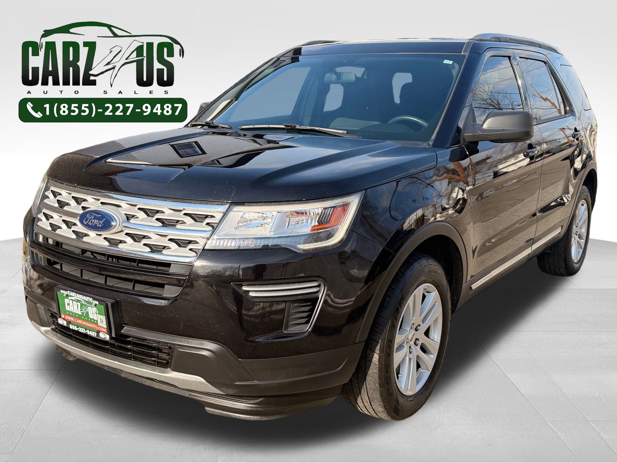 Used 2019 Ford Explorer XLT image 1