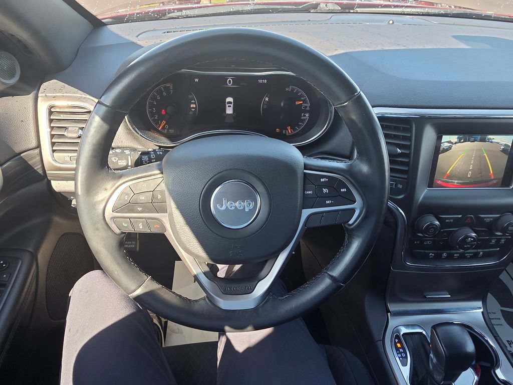 Used 2020 Jeep Grand Cherokee Laredo AWD/4WD image 19