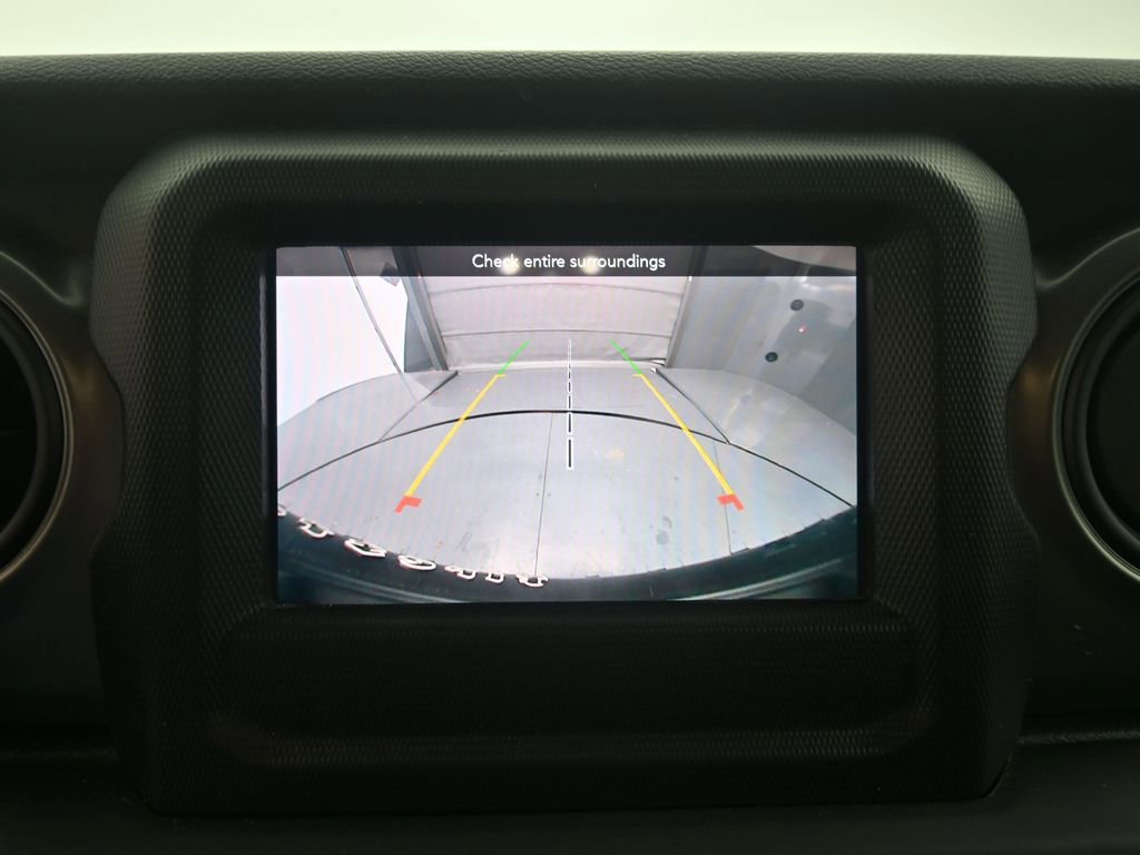 Used 2022 Jeep Wrangler Willys image 11