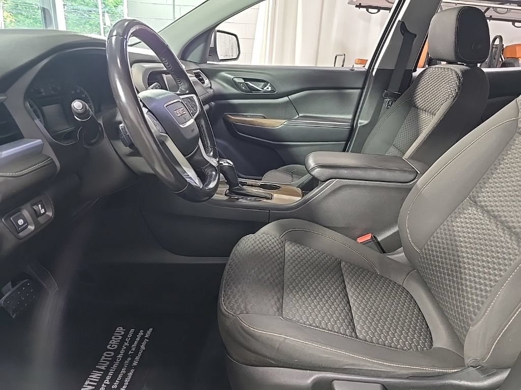 Used 2018 GMC Acadia SLE FWD image 17