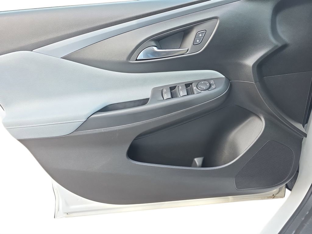 Used 2024 Buick Envista Preferred w/ Advanced Safety Package image 17