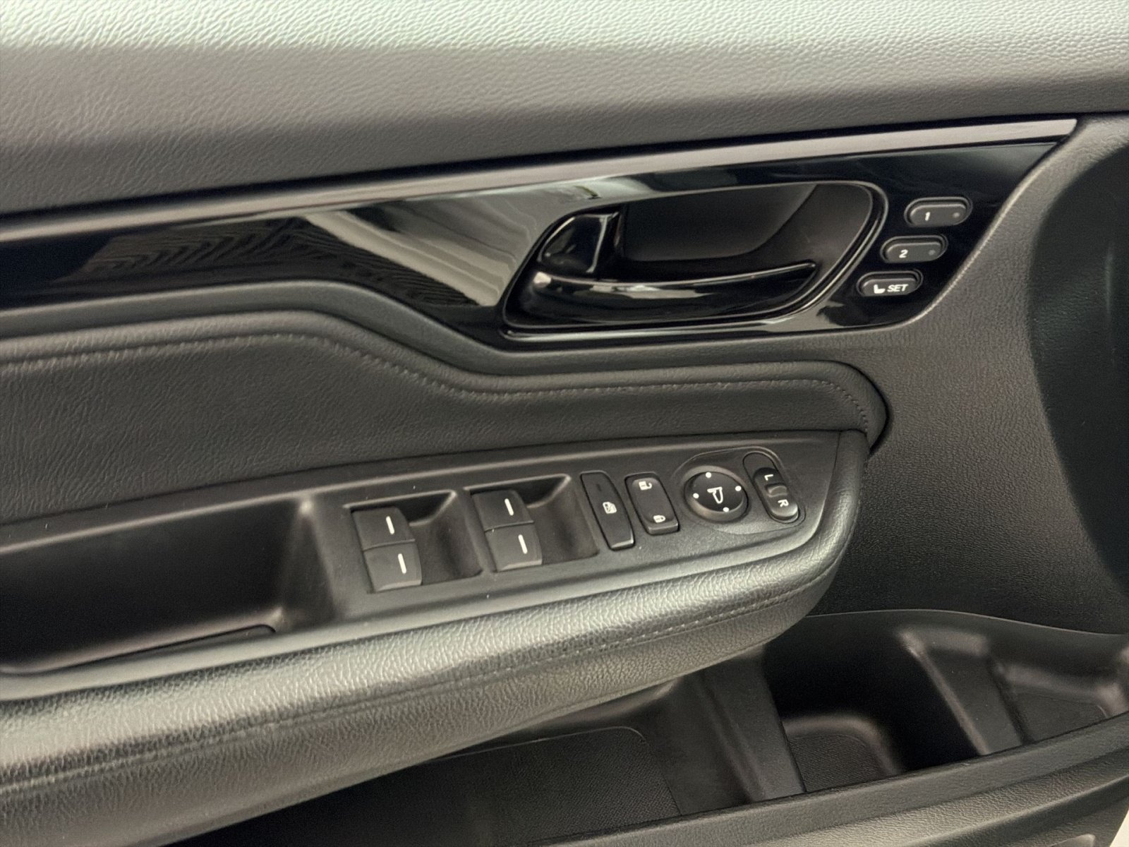 Used 2022 Honda Odyssey Touring image 15