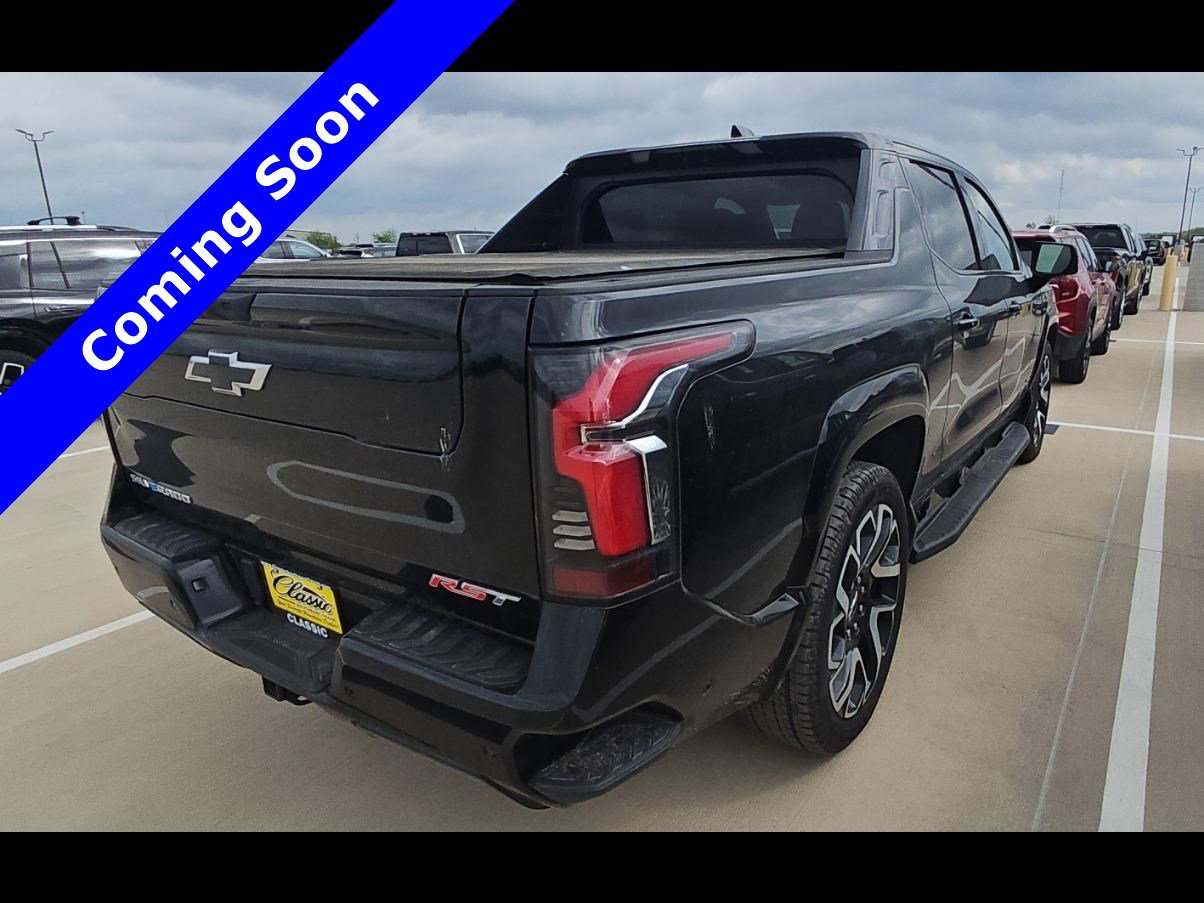 Used 2024 Chevrolet Silverado EV RST AWD/4WD image 6